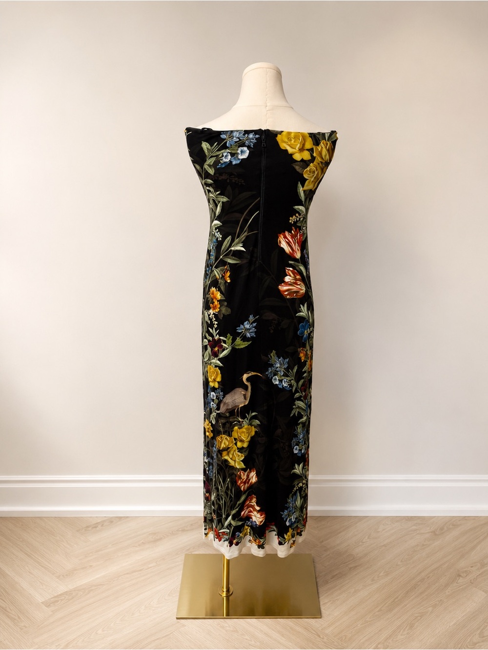 Alice + Olivia Delora Floral Off-Shoulder Maxi Dress - Picture 5 of 8